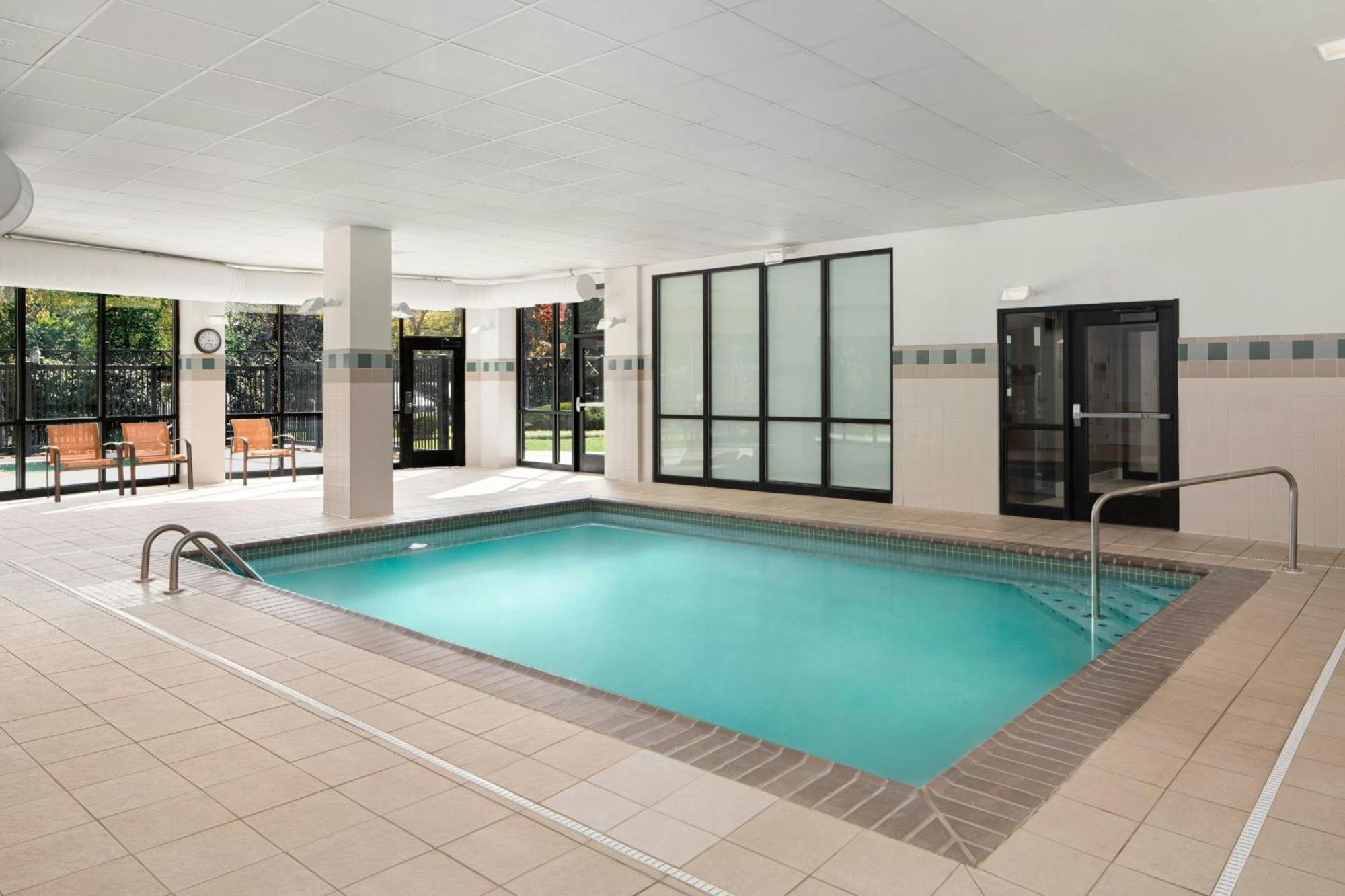 Courtyard By Marriott Knoxville Airport Алкоа Екстер'єр фото